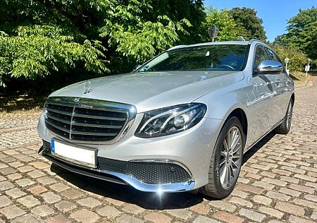 Mercedes-Benz E 350 d T Autom. - Exklusive