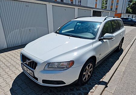 Volvo V70 2.0D -