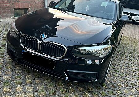 BMW 118i -