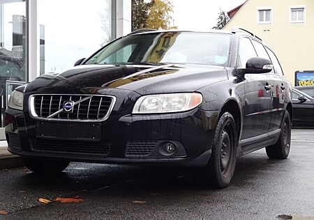 Volvo V70 Kombi Basis