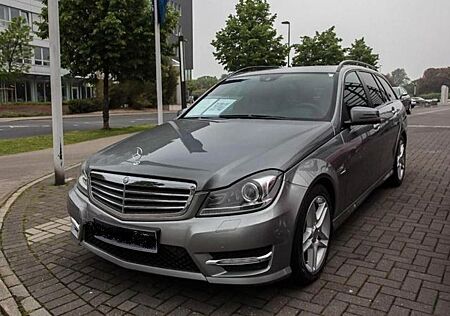 Mercedes-Benz C 200 T AMG Sport Xenon Pano AHK