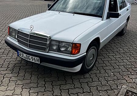 Mercedes-Benz 190