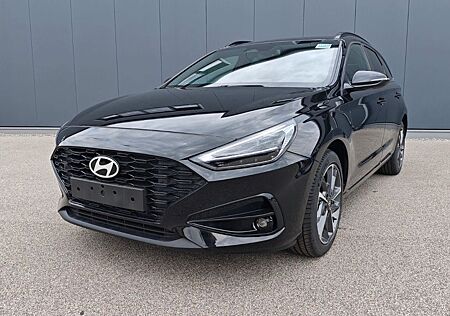 Hyundai i30 Kombi Go Plus DCT /17"/Smart Key/Klimaauto