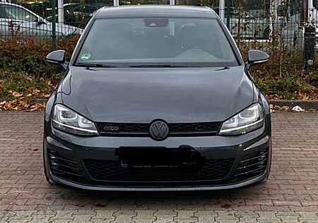 VW Golf Volkswagen 2.0 TDI DSG BMT GTD GTD