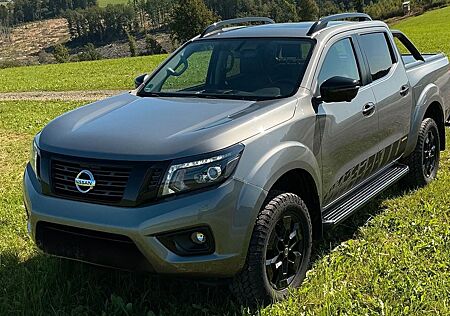 Nissan Navara Pickup, Top Zustand