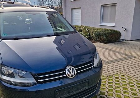VW Sharan Volkswagen 2.0 TDI SCR DSG BMT SOUND SOUND