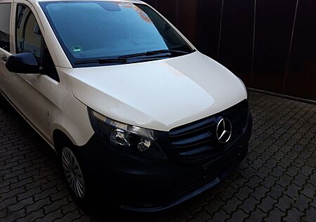 Mercedes-Benz Vito Tourer Pro 116 CDI, extralang "Das Taxi"