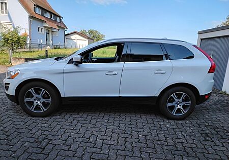 Volvo XC 60 XC60 D5 AWD Geartronic Summum Summum