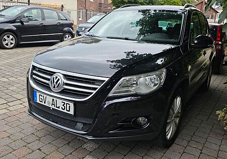 VW Tiguan Volkswagen 2.0 TDI 4MOTION Sport & Style Sport &...