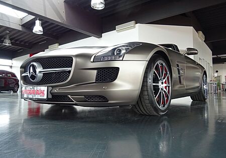 Mercedes-Benz SLS AMG Roadster / Deutsches-Fahrzeug / 1.Hand