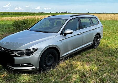 VW Passat Variant Volkswagen 1.6 TDI Trendline Variant Tre...