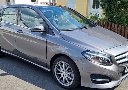 Mercedes-Benz B 250 DCT -