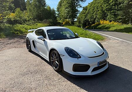 Porsche Cayman GT4
