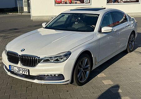 BMW 730d / Kamera 360 / Head-up