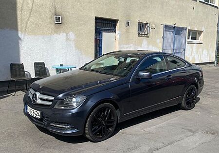Mercedes-Benz C 180 BlueEFFICIENCY Coupé -
