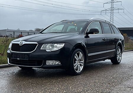 Skoda Superb Elegance / 1. Hand / Voll / AHK / Standhz