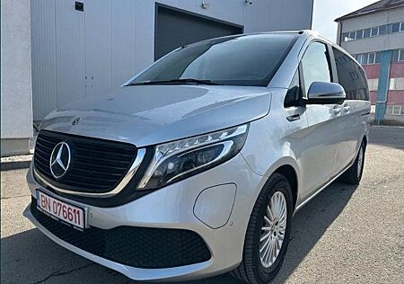 Mercedes-Benz EQV 300 -
