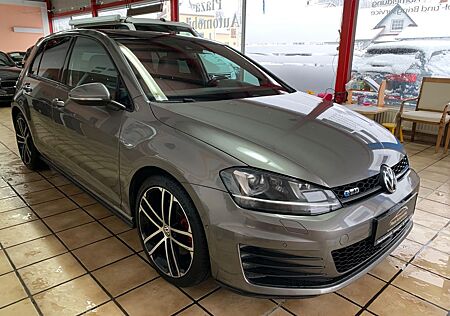VW Golf Volkswagen VII 2.0TDI GTD PANO CAM XENON