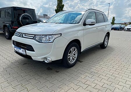 Mitsubishi Outlander ClearTec Invite 4WD|