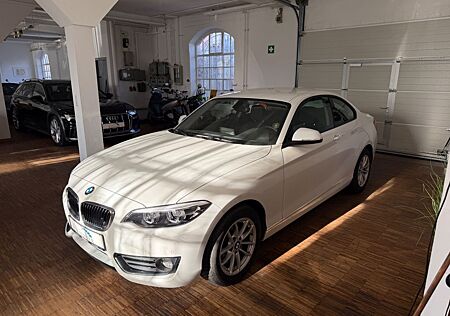 BMW 220i Coupe*NavProf*PDC*Automatik*LED