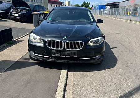 BMW 520d xDrive A -
