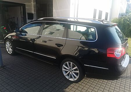 VW Passat Variant Volkswagen 2.0 TDI DPF DSG 125kW Highlin...
