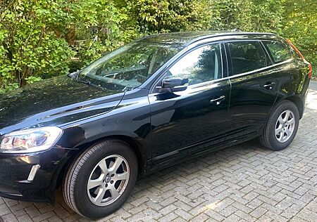 Volvo XC 60 XC60 D4/2,4, AWD, Schalter, AHK, Panorama, 1.Hd