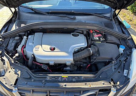 Volvo XC 60 XC60 2.4D AWD Geartronic -