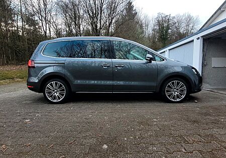 VW Sharan Volkswagen 2.0 TDI SCR 135kW DSG Highline Highline