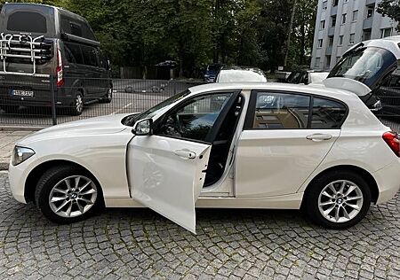 BMW 114i , 5-türig, Steuerkette erneuert
