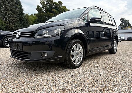 VW Touran Volkswagen *7-SITZE*NAVI*AHK*KLIMAAUTO*SHZG*PDC*ZRNEU