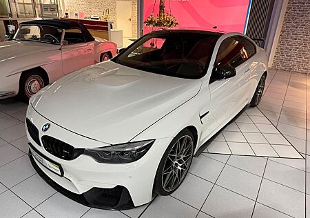 BMW M4 Coupe COMPETITION//PERFORMANCE/HuD/H&K/KAM
