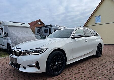 BMW 330d Touring Leder ACC H&K Keyless PANO AHK