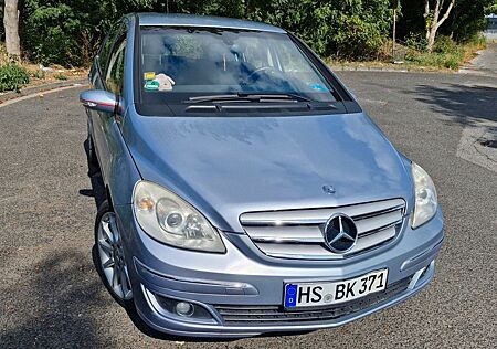 Mercedes-Benz B 170 -