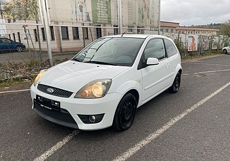 Ford Fiesta White Magic. TÜV NEU