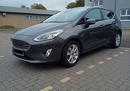 Ford Fiesta Titanium, Sportsitze/LED/Winterpaket