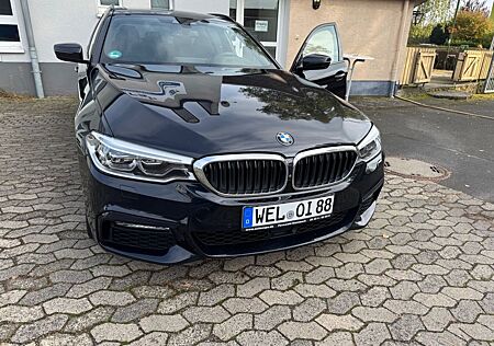 BMW 530d Touring M-Paket Pano Head-up