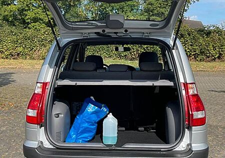 Hyundai Matrix 1.6 GLS GLS