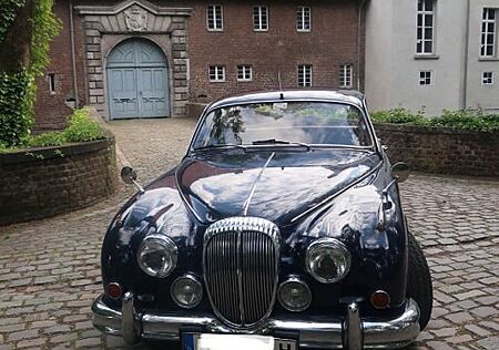 Jaguar Daimler 250 V 8 Rechtslenker