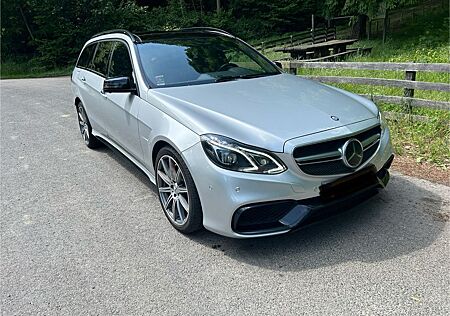 Mercedes-Benz E 63 AMG E 63 T AMG S 4MATIC AMG S