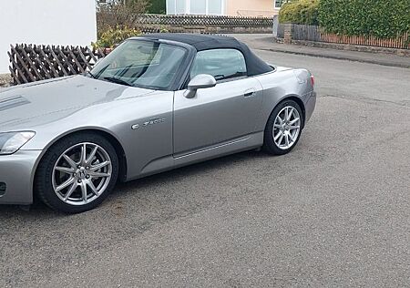 Honda S2000 2.0i LS