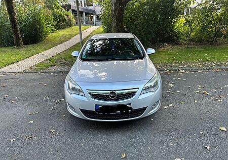 Opel Astra 1.4 ecoFLEX Cosmo 74kW Cosmo