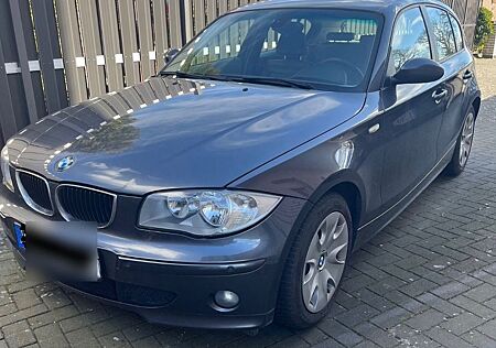 BMW 116i - scheckheftgepflegt und 8fach bereift