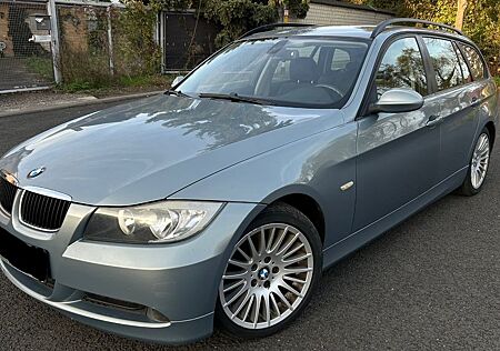 BMW 320i touring -Exclusive
