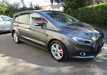 Ford S-Max Titanium AWD - TOP