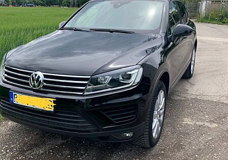 VW Touareg Volkswagen 3.0 V6 TDI SCR Tiptronic -