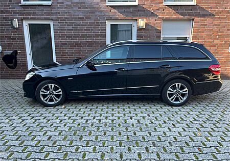 Mercedes-Benz E 220 CDI T BlueEFFICIENCY AVANTGARDE AVANTGARDE