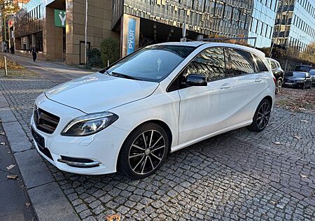 Mercedes-Benz B 220 EDITION AUTOMATIK WEBASTO ACC TOTWINKEL AS