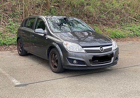 Opel Astra Caravan 1.7 CDTI 81kW -