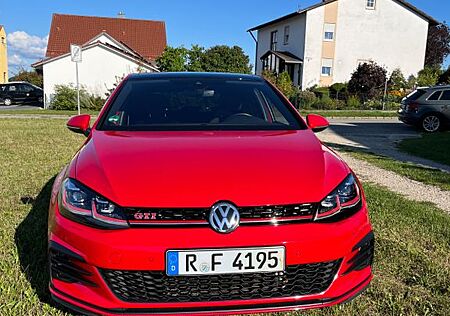 VW Golf Volkswagen GTI Performance perf. Pano. Dynau. AHK. Sthzg..